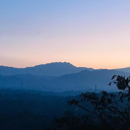 Mountview Homestay Kandy Ngoại thất bức ảnh
